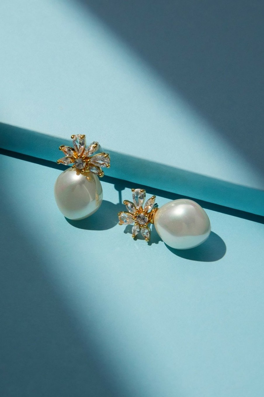 Francesca's Emery Drop Earrings Pearl Earrings