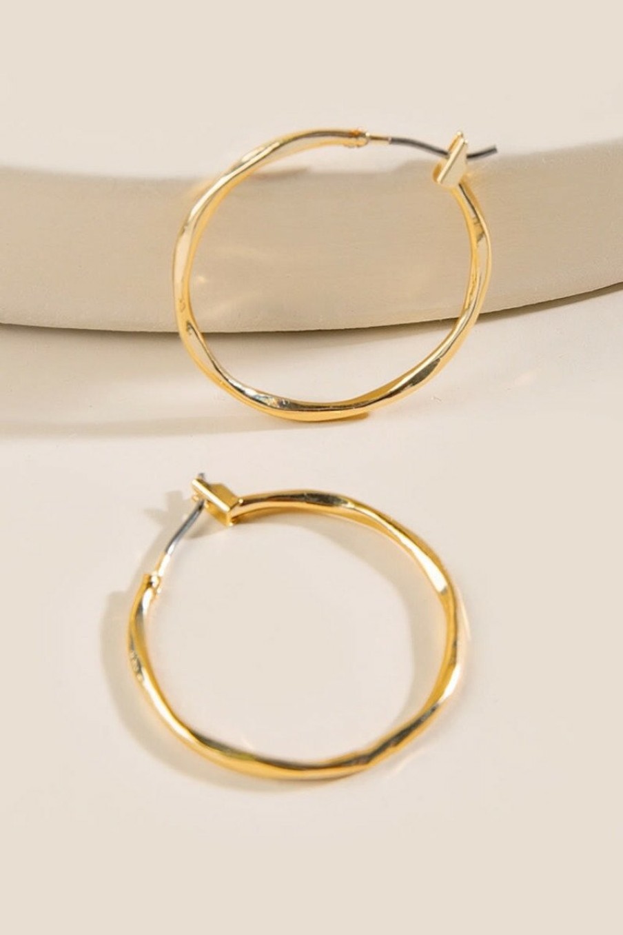 Francesca's Tanley Simple Metal Hoops Gold Earrings