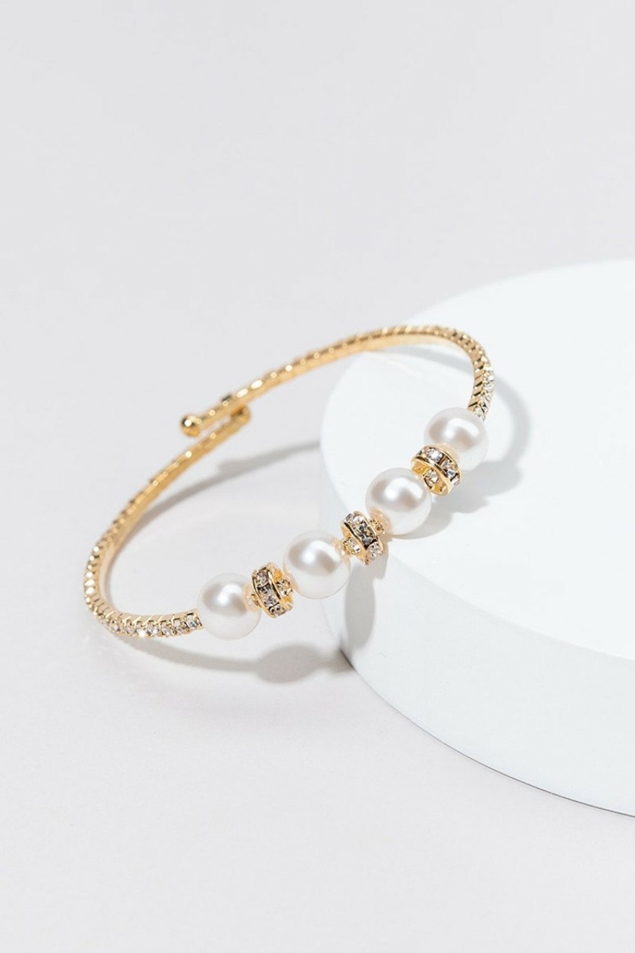 Francesca's Carrol Cup Chain Bracelet Pearl Bracelets