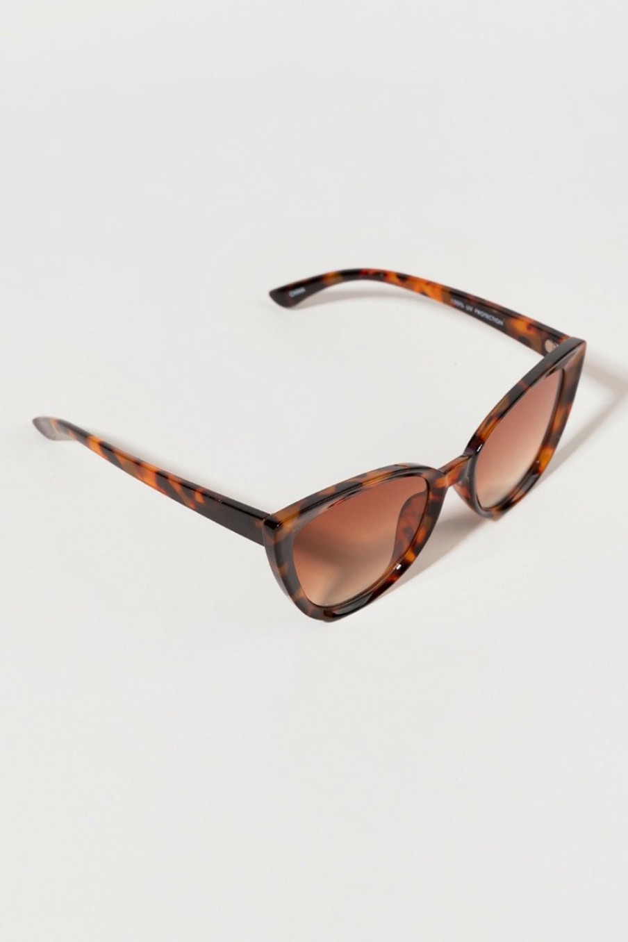 Francesca's Veranda Cat Eye Sunglasses Tortoise Sunglasses