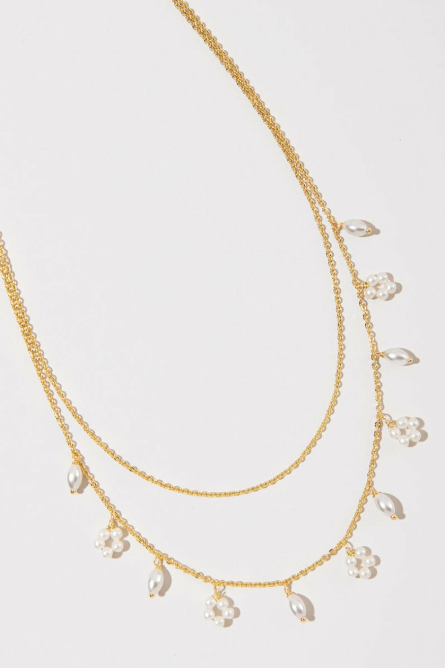 Francesca's Stephanie Flower Pearl Necklace Gold Necklaces