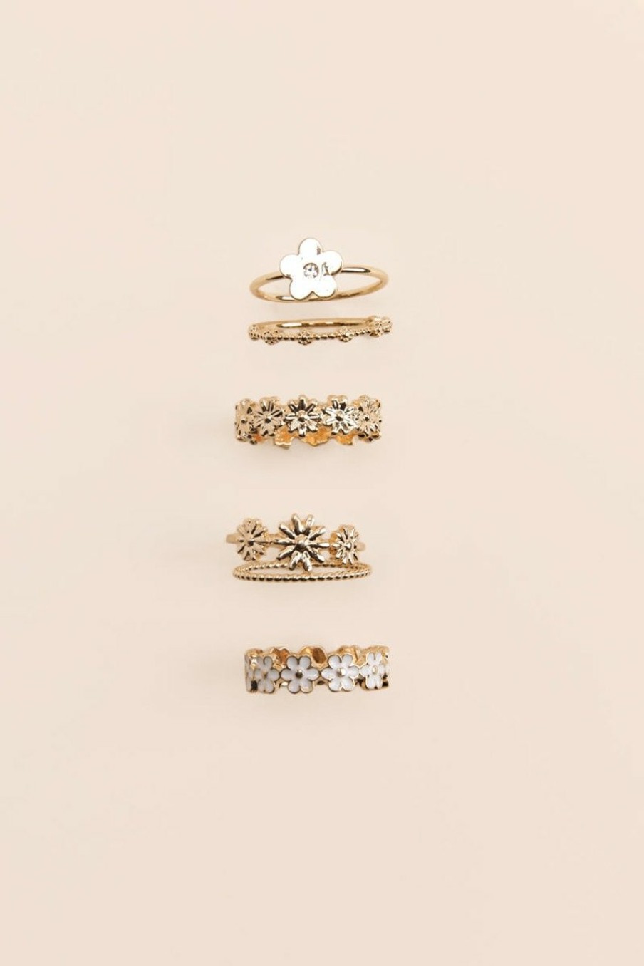 Francesca's Lizzy Flower Ring Set Ivory Rings