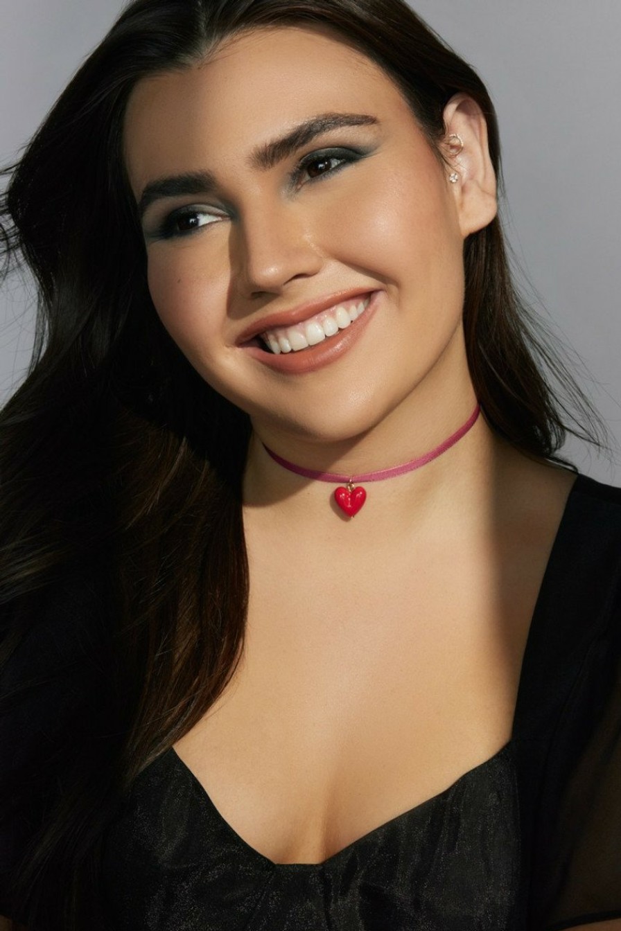 Francesca's Luxe Heart Velvet Ribbon Choker Red Necklaces