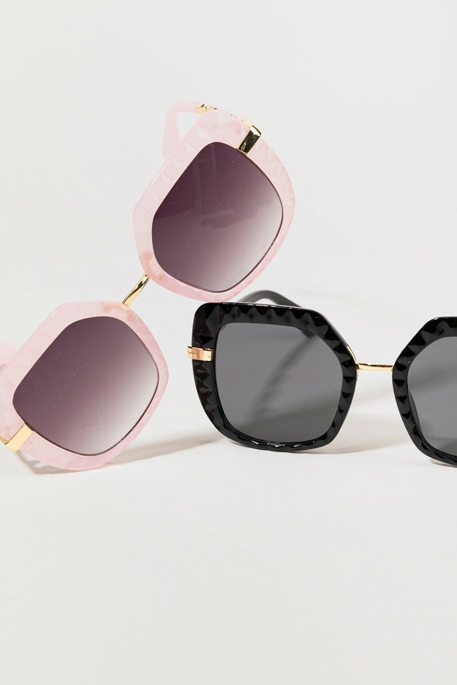 Francesca's Cheyenne Chain Link Sunglasses Sunglasses