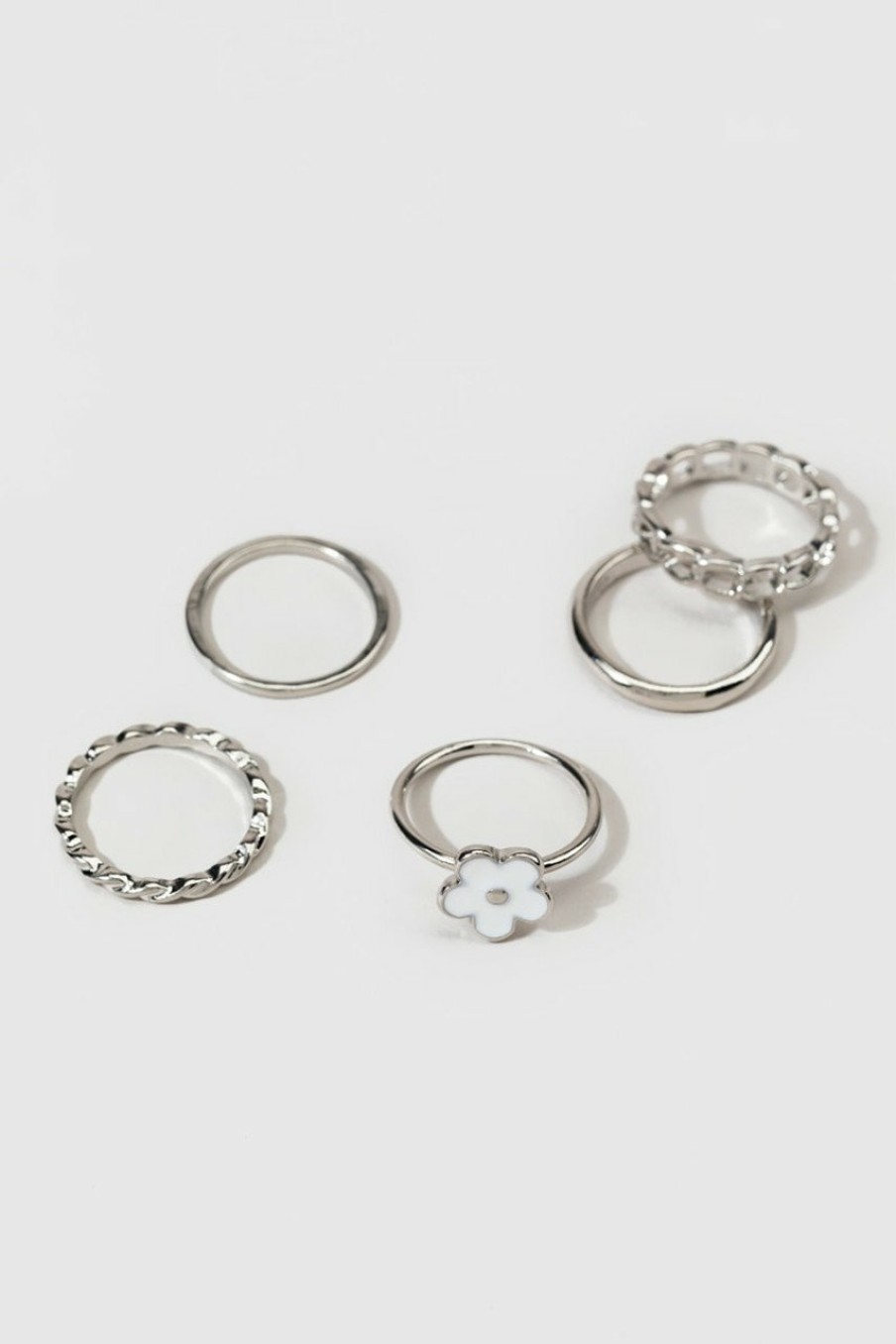 Francesca's Anette Daisy Ring Set White Rings