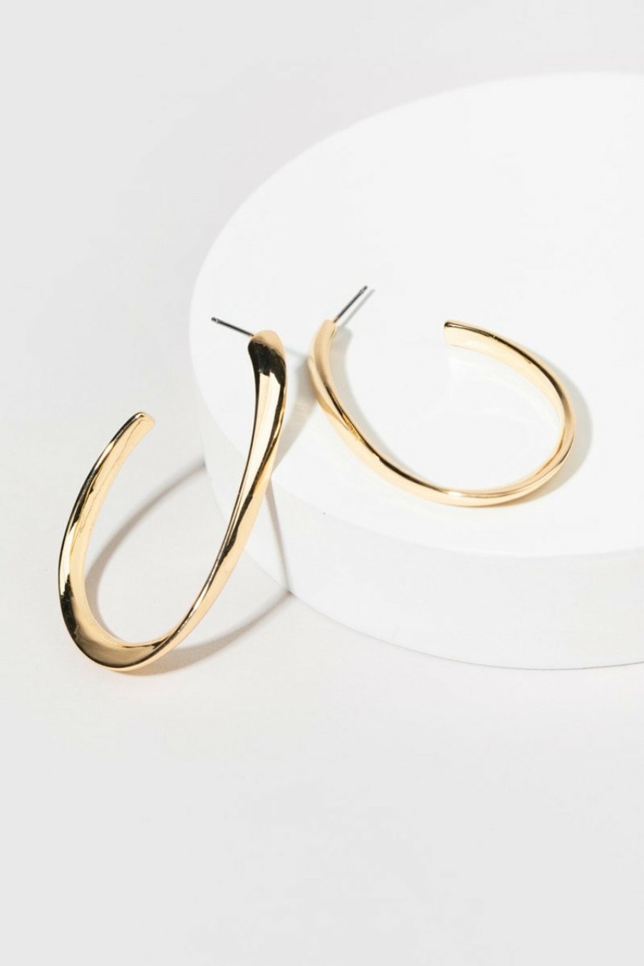 Francesca's Anabella Swoop Fettucini Hoop Earrings Gold Earrings