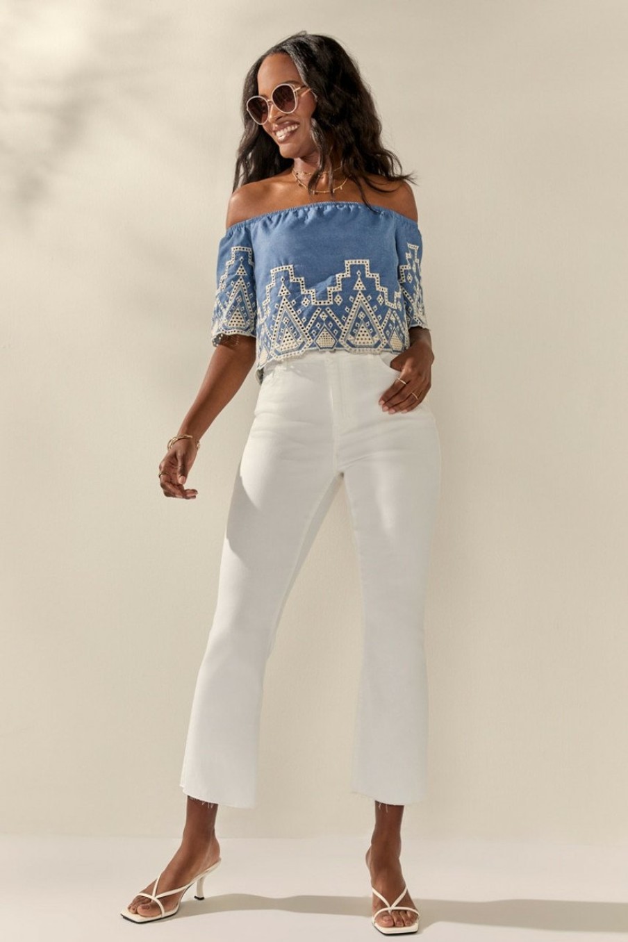 Francesca's Leslie High Rise Kick Crop Denim Bottoms White Jeans