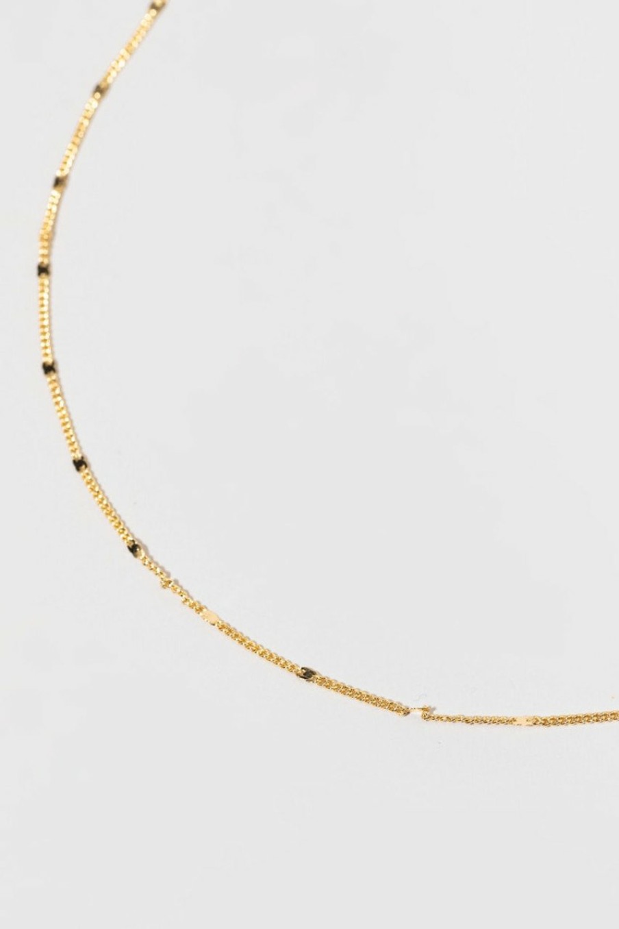 Francesca's Victoria 14K Flat Chain Necklace Gold Necklaces