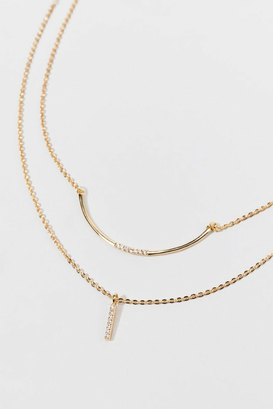 Francesca's Beverley Curved Bar Necklace Gold Necklaces