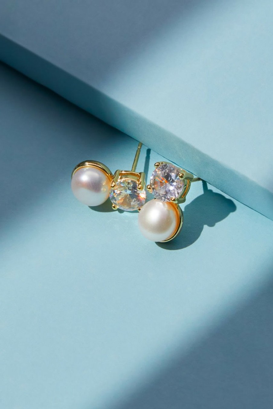 Francesca's Fiona Small Drop Pearl Earrings