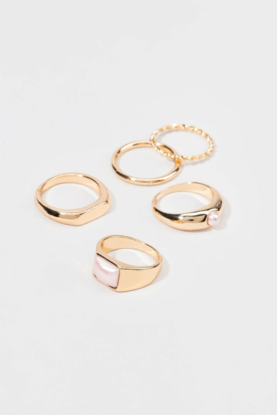 Francesca's Destiny Colored Pearl Ring Set Pale Pink Rings