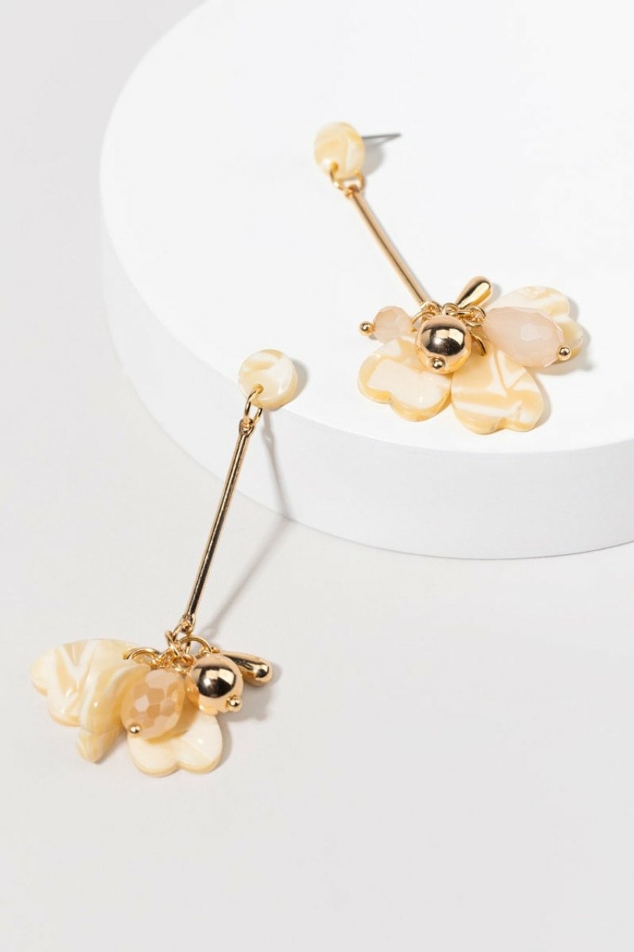 Francesca's Janelle Resin Cluster On Bar Earrings Natural Earrings