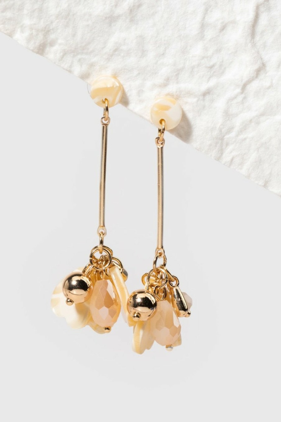 Francesca's Janelle Resin Cluster On Bar Earrings Natural Earrings