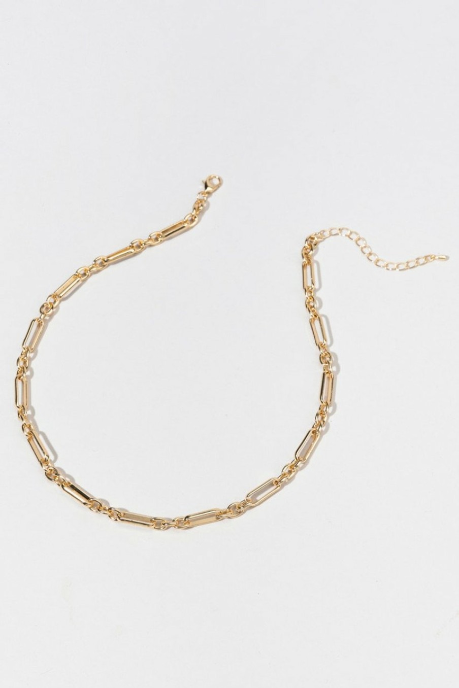 Francesca's Doris Single Cylinder Link Chain Choker Gold Necklaces