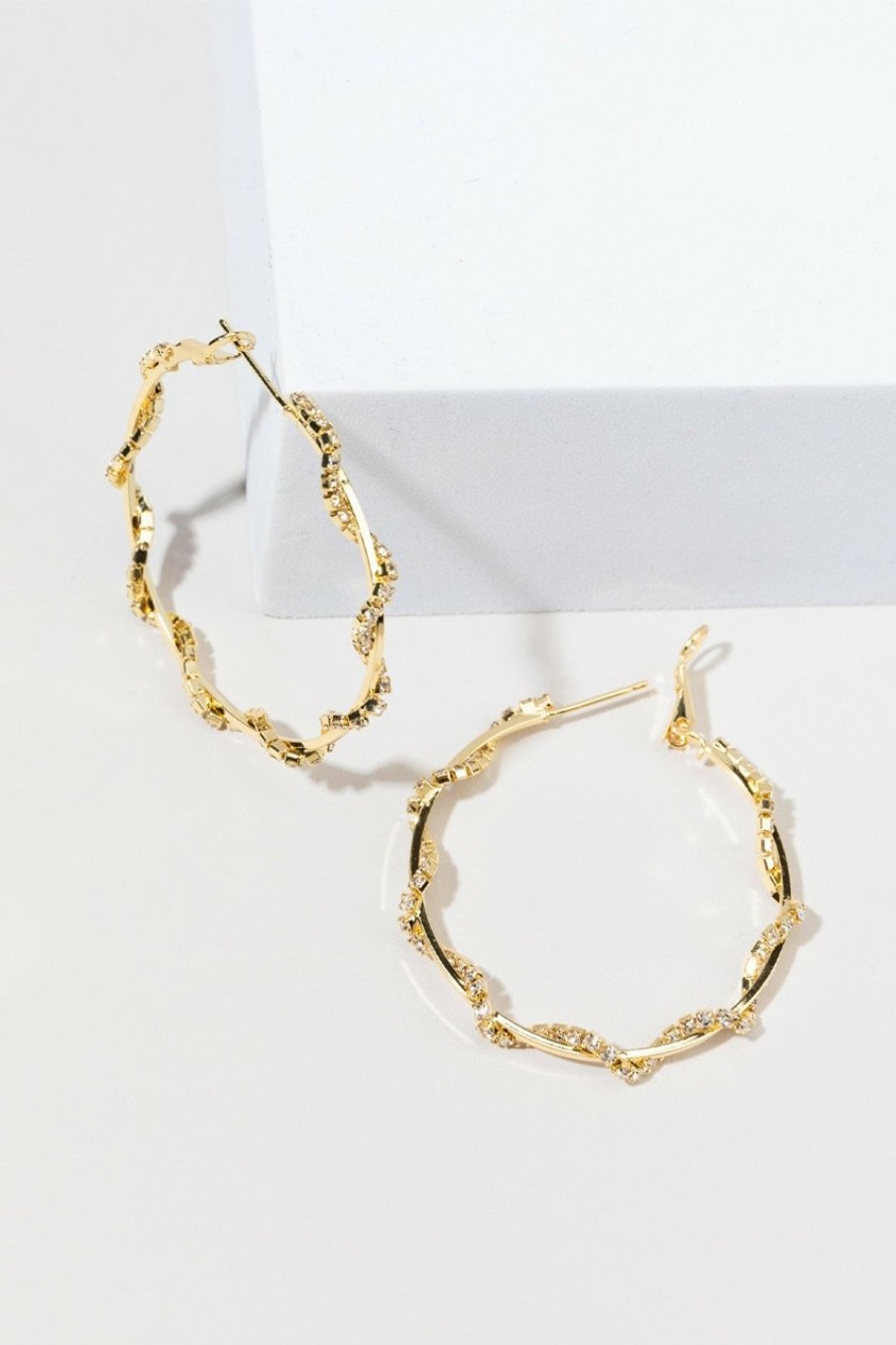 Francesca's Amara Cup Chain Wrapped Hoop Gold Earrings