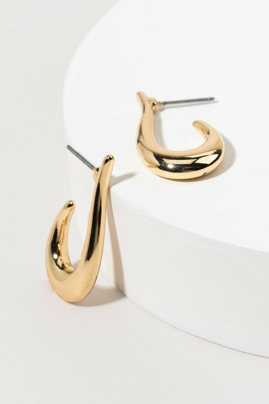 Francesca's Dylan Teardrop Earrings Gold Earrings