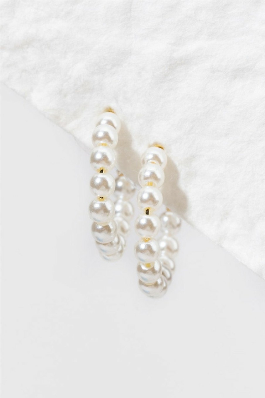 Francesca's Blaire Hoop Earrings Pearl Earrings