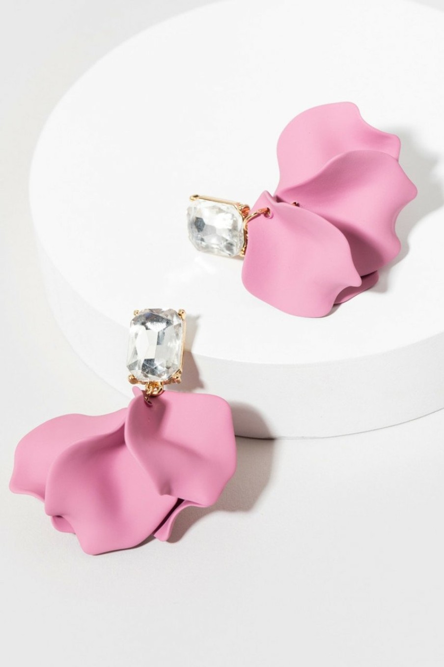 Francesca's Abbie Chandelier Petals Mauve Earrings