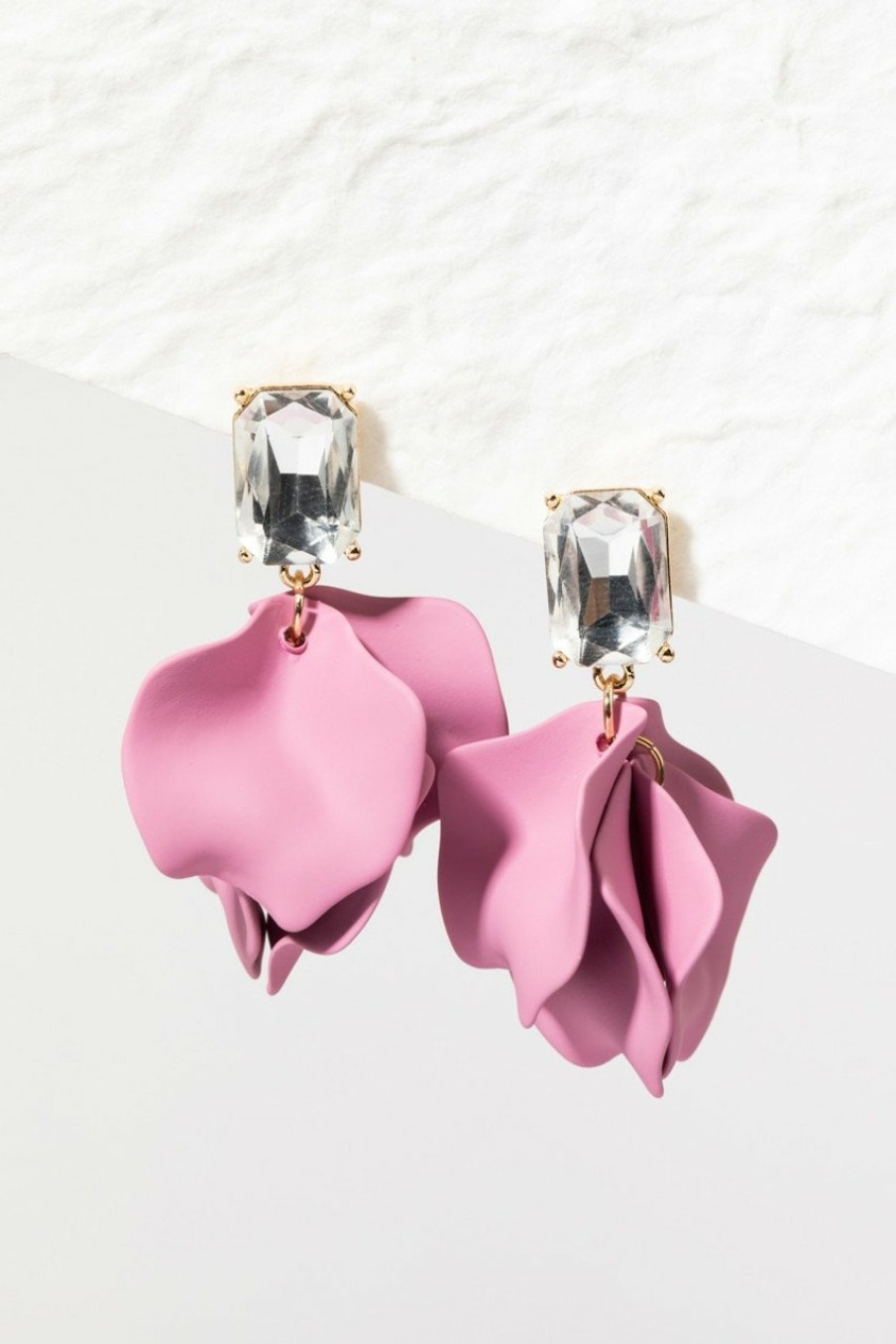 Francesca's Abbie Chandelier Petals Mauve Earrings