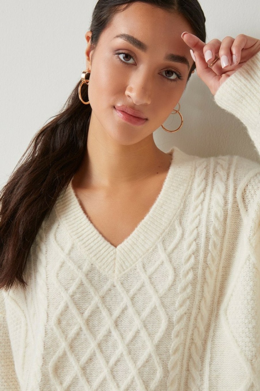 Francesca's Amilah Fuzzy Cable Knit Pullover Sweater Tops