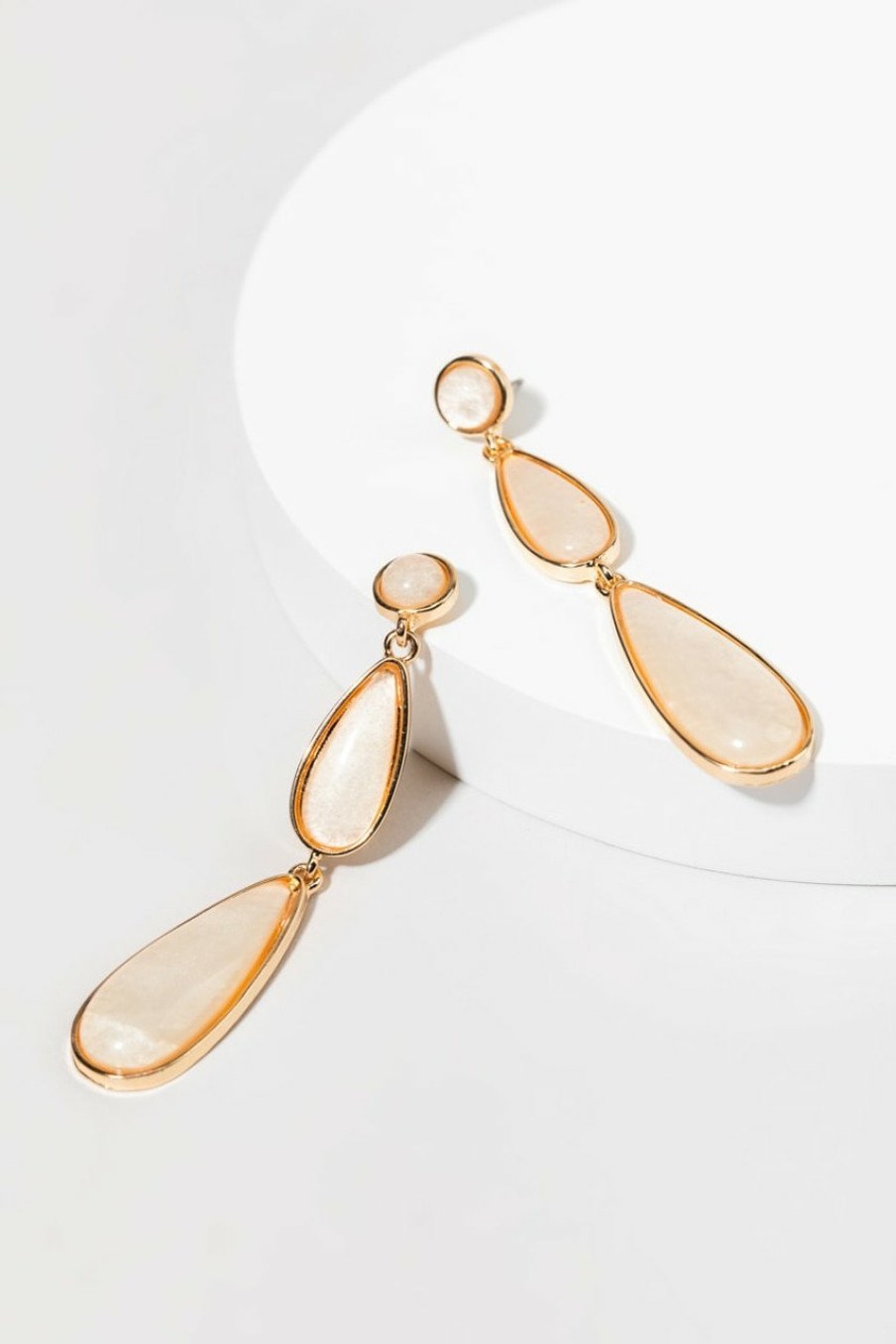 Francesca's Claudia Golden Drop Earrings Pearl Earrings