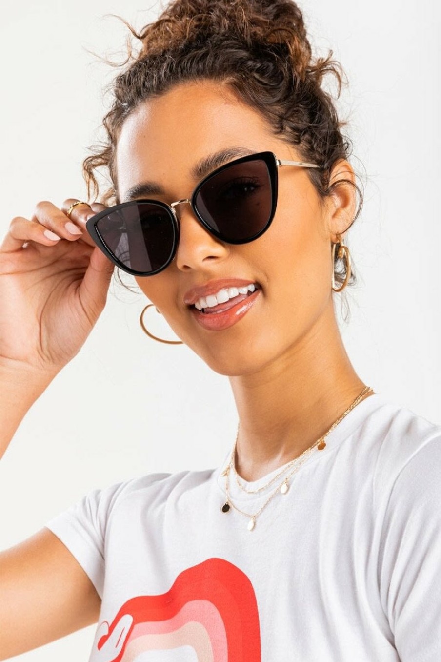 Francesca's Erica Oversized Cat Eye Sunglasses Black Sunglasses