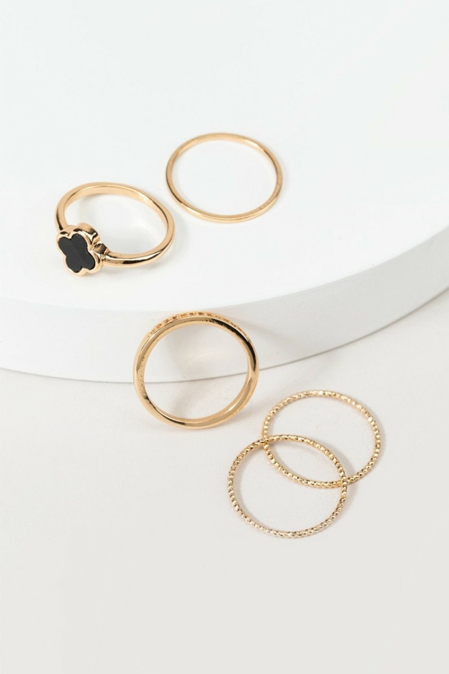 Francesca's Rocsi Clover Ring Set Black Rings